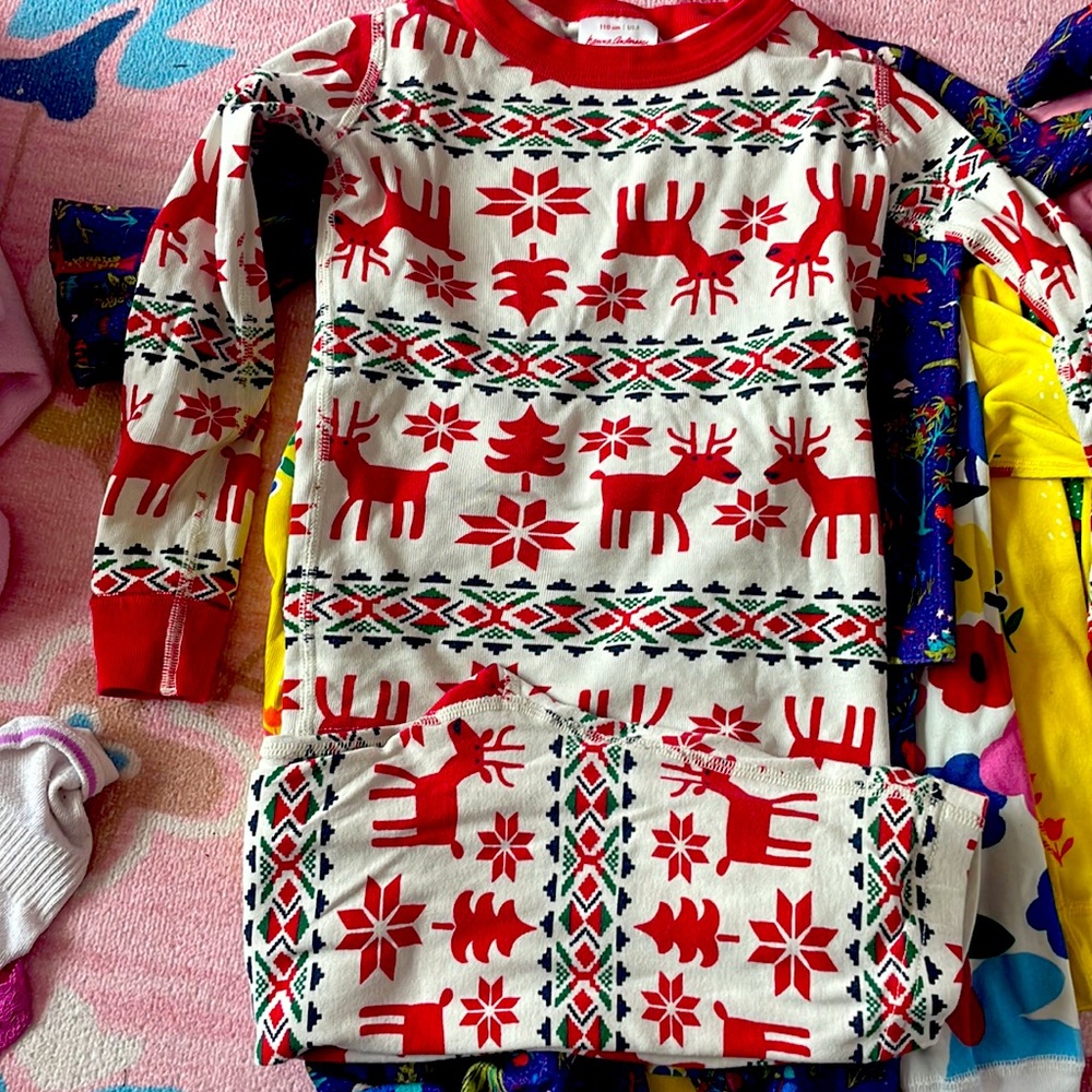 Hanna anderson 110 cm size 5 pajama christmas set